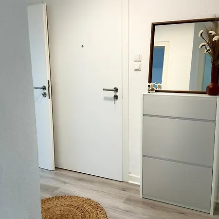 Modern Work & In דירה קסטרופ-ראוקסל