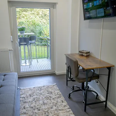 דירה Modern Work & In *